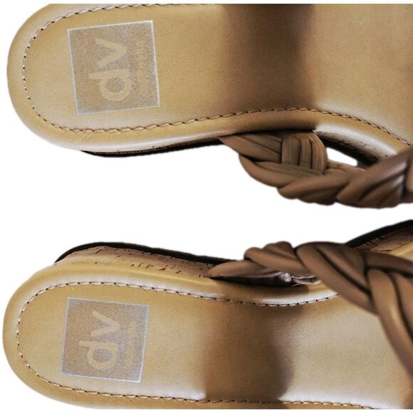 Dolce Vita Sandals Size 9 - Picture 8 of 8